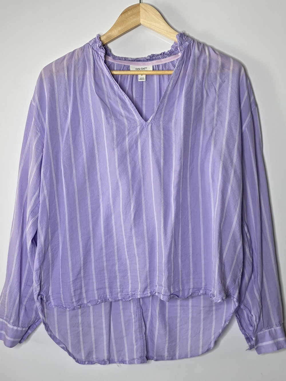 On 34th Purple & White relaxed Long sleeve long sleeve top Size Medium